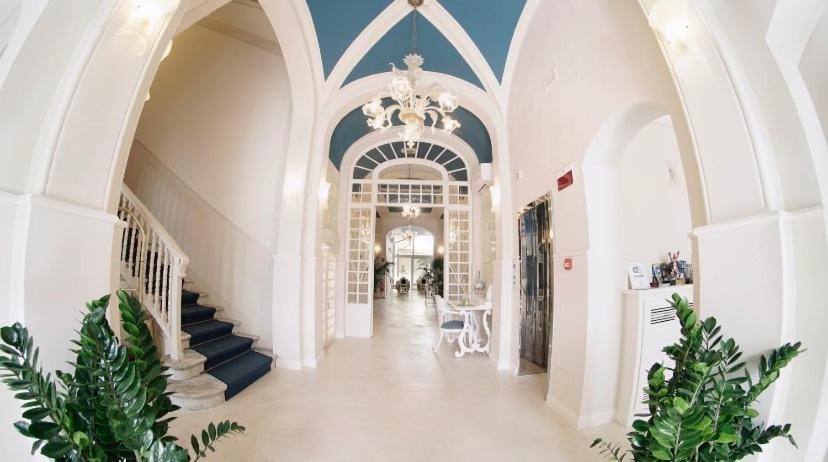 Hotel London Viareggio Exterior photo